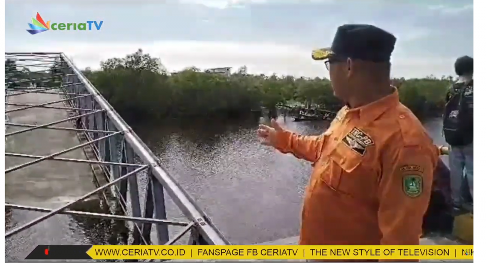Kondisi Jembatan Perawang yang Ambruk
